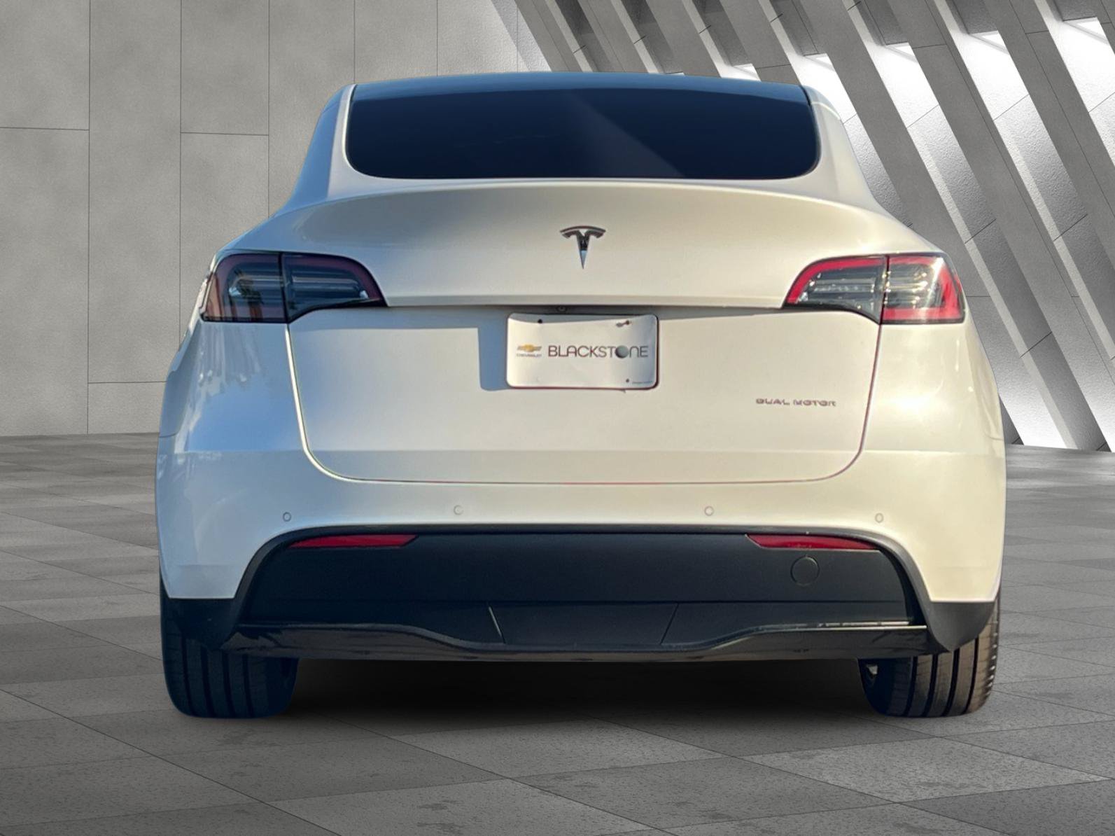 Used 2021 Tesla Model Y Long Range AWD/4WD image 5