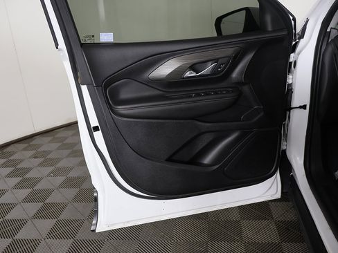 Used 2022 GMC Terrain SLE w/ Driver Convenience Package image 21