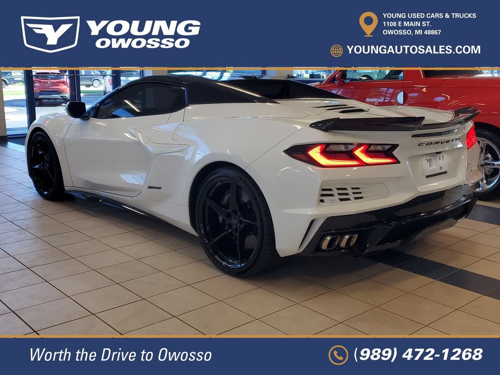 Used 2024 Chevrolet Corvette E-Ray AWD/4WD image 4