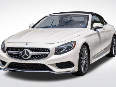 Used 2017 Mercedes-Benz S 550 Cabriolet image 31