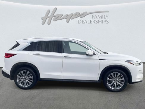 Used 2025 INFINITI QX50 Pure image 34