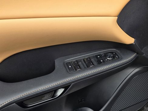 Certified 2025 Lexus RX 350 Premium w/ Accessory Package (Z1) image 9