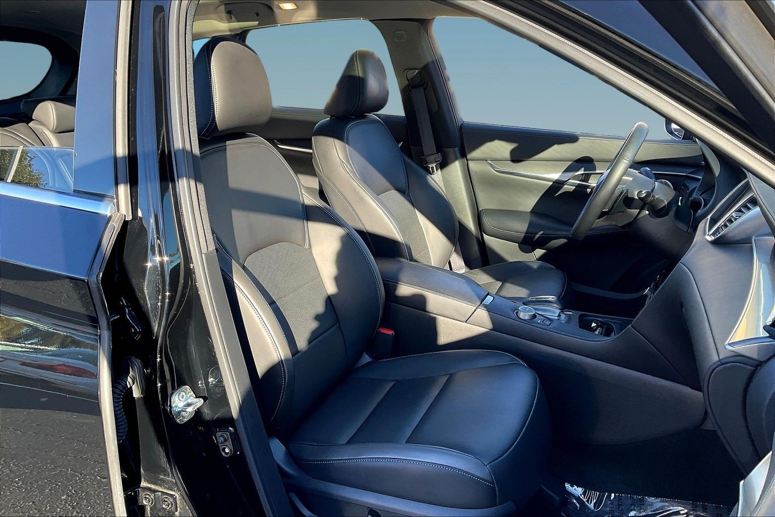 Certified 2024 INFINITI QX50 Luxe AWD/4WD image 28