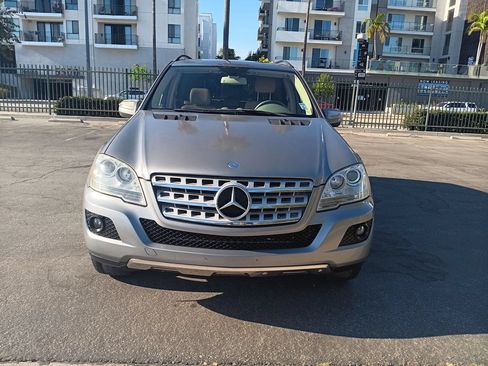 Used 2010 Mercedes-Benz ML 350 2WD image 2