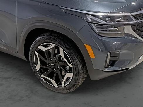 Used 2024 Kia Seltos SX w/ SX Sunroof Package AWD/4WD image 14
