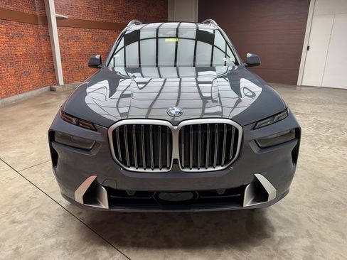 New 2026 BMW X7 xDrive40i w/ Premium Package image 8