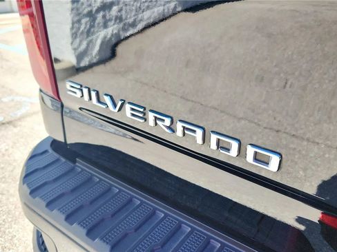 Used 2024 Chevrolet Silverado 2500 Custom w/ Custom Value Package AWD/4WD image 13