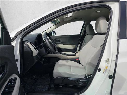 Used 2020 Honda HR-V LX image 19