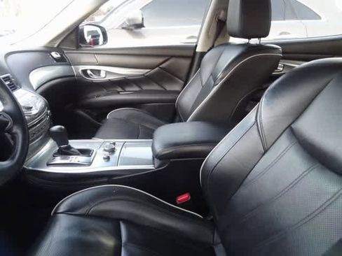 Used 2018 INFINITI Q70 L 3.7 image 7