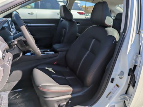 New 2025 Nissan Altima 2.5 SR image 13