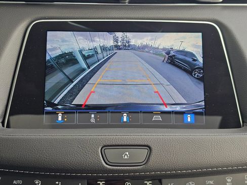 Certified 2022 Cadillac XT4 Premium Luxury w/ Technology Package image 31