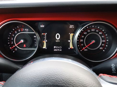 Used 2021 Jeep Wrangler Unlimited Rubicon image 38