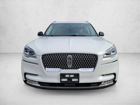 Used 2020 Lincoln Aviator Reserve w/ Equipment Group 202A AWD/4WD image 2