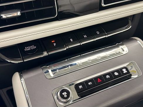 Used 2026 Lincoln Aviator 2WD image 17