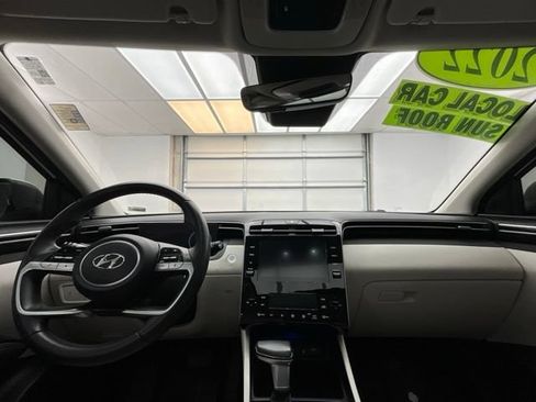 Used 2022 Hyundai Tucson SEL w/ Convenience + Premium Package FWD image 4