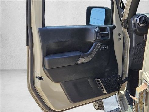 Used 2018 Jeep Wrangler Unlimited Sport S AWD/4WD image 13