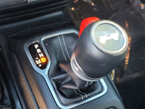 Used 2022 Jeep Wrangler Unlimited Sahara w/ Cold Weather Group image 24