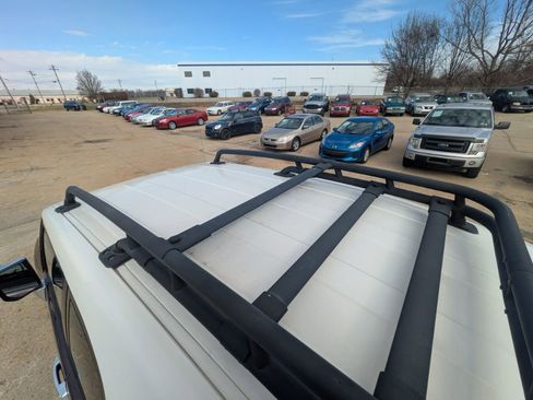 Used 2007 Toyota FJ Cruiser 4WD image 10