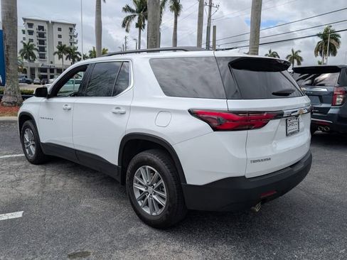 Used 2023 Chevrolet Traverse LT image 5