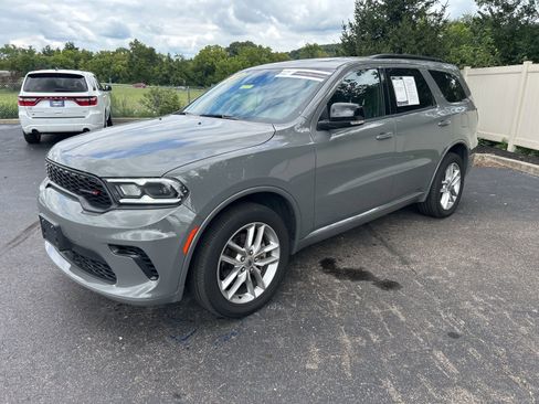 Used 2024 Dodge Durango GT image 3