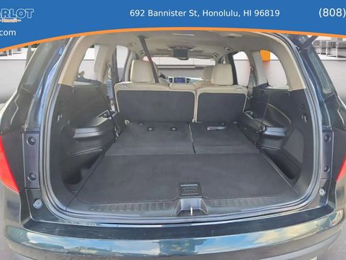Used 2016 Honda Pilot Touring image 14