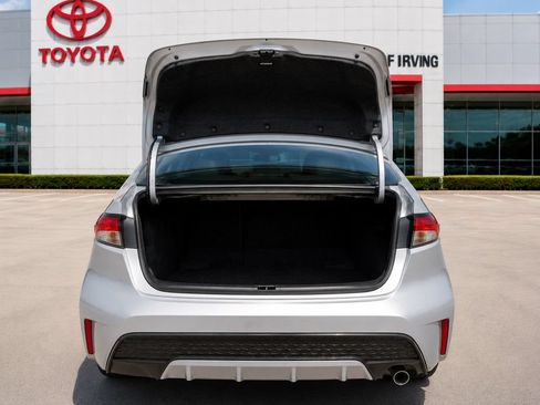 Used 2023 Toyota Corolla SE FWD image 5