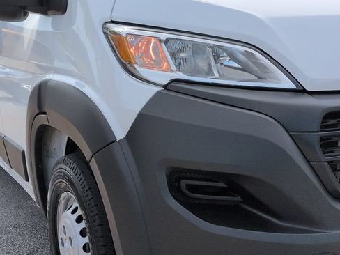 Used 2025 RAM ProMaster 2500 w/ Convenience Group FWD image 9