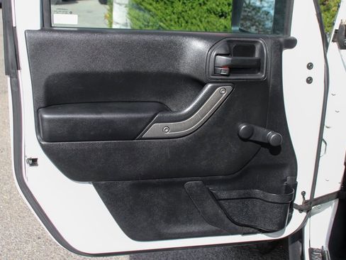 Used 2015 Jeep Wrangler Sport w/ Quick Order Package 24S image 16