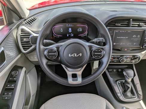 Certified 2024 Kia Soul LX FWD image 16