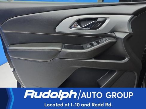 Used 2021 Chevrolet Traverse LS FWD image 10