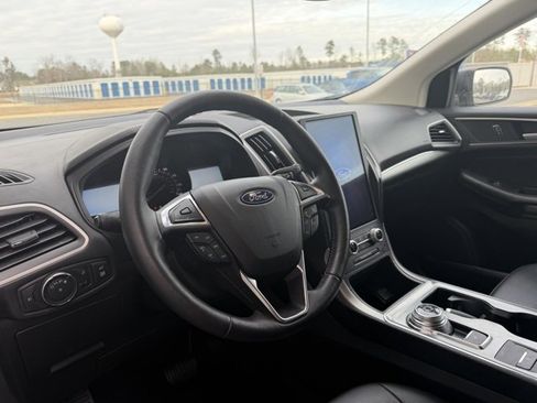 Used 2022 Ford Edge SEL w/ Convenience Package image 19