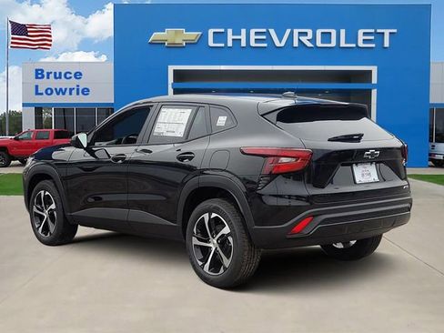 New 2026 Chevrolet Trax RS w/ Driver Confidence Package image 3