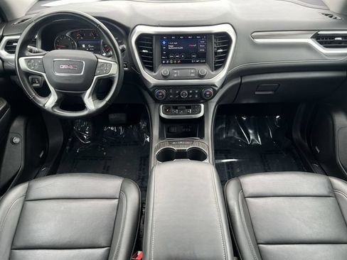Used 2023 GMC Acadia SLT FWD image 17
