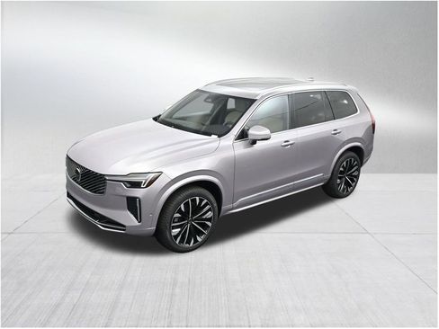 New 2026 Volvo XC90 B6 Plus w/ Protection Package Premier AWD/4WD image 13