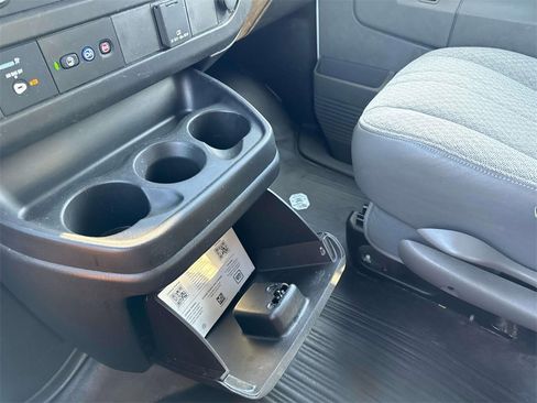 Used 2023 Chevrolet Express 3500 LS image 23