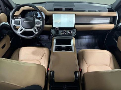 New 2026 Land Rover Defender 110 X-Dynamic SE AWD/4WD image 13