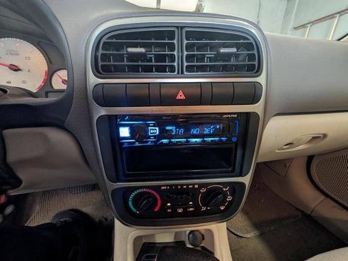 Used 2003 Saturn L-Series L200 FWD image 35