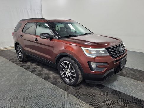 Used 2016 Ford Explorer Sport w/ Equipment Group 401A image 11