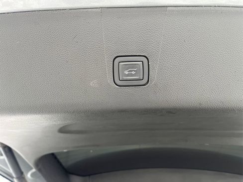 Certified 2023 Chevrolet Traverse RS image 26