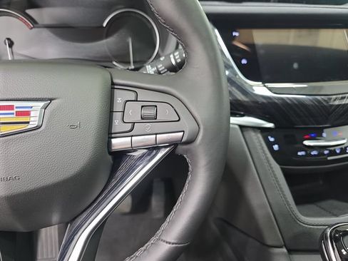 Certified 2024 Cadillac XT6 Premium Luxury w/ LPO, Floor Liner Package AWD/4WD image 15