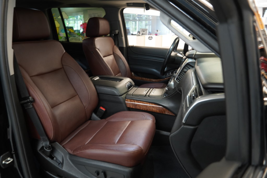 Used 2020 Chevrolet Suburban Premier w/ Premier Plus Edition AWD/4WD image 42