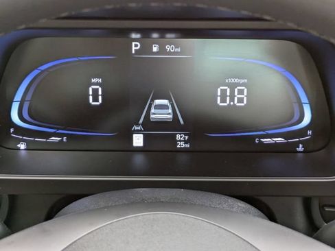 Certified 2025 Hyundai Elantra SEL FWD image 26