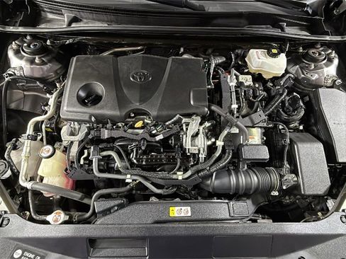 Used 2019 Toyota Camry XLE image 37