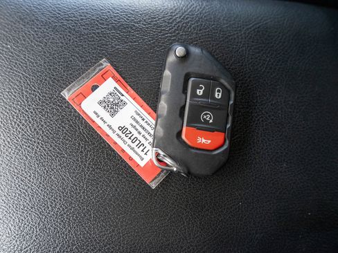 Used 2022 Jeep Wrangler Sport AWD/4WD image 28