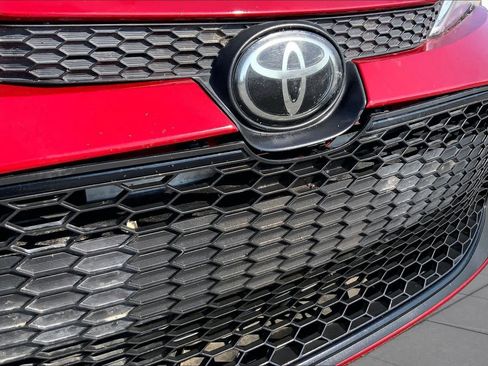 Used 2020 Toyota Corolla LE FWD image 29