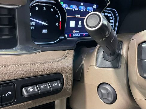 Used 2021 GMC Yukon Denali w/ Denali Premium Package image 42