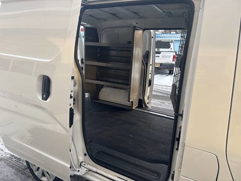 Used 2019 Nissan NV200 SV w/ Navigation Package image 9