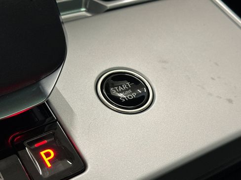 New 2026 Land Rover Range Rover SE image 27