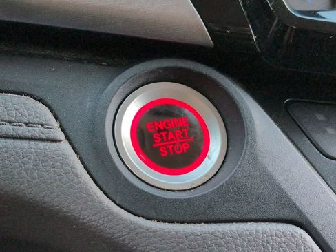 Used 2018 Honda Odyssey EX image 27