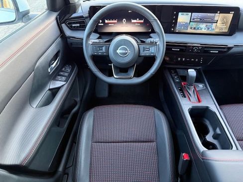 New 2025 Nissan Kicks SR w/ Illumination Package image 21